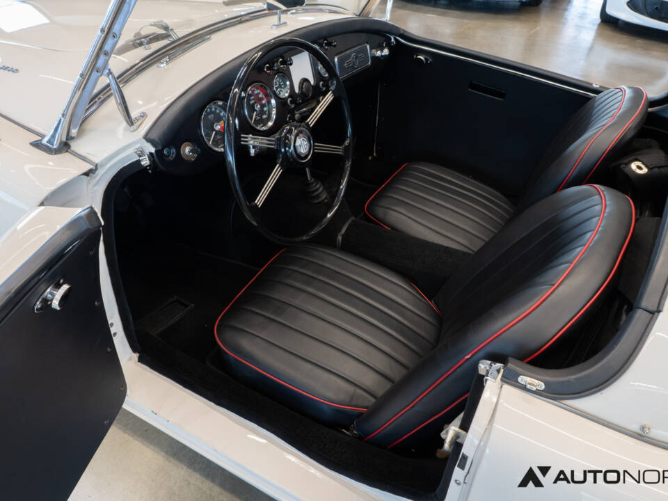 Image 44/65 of MG MGA 1600 (1960)