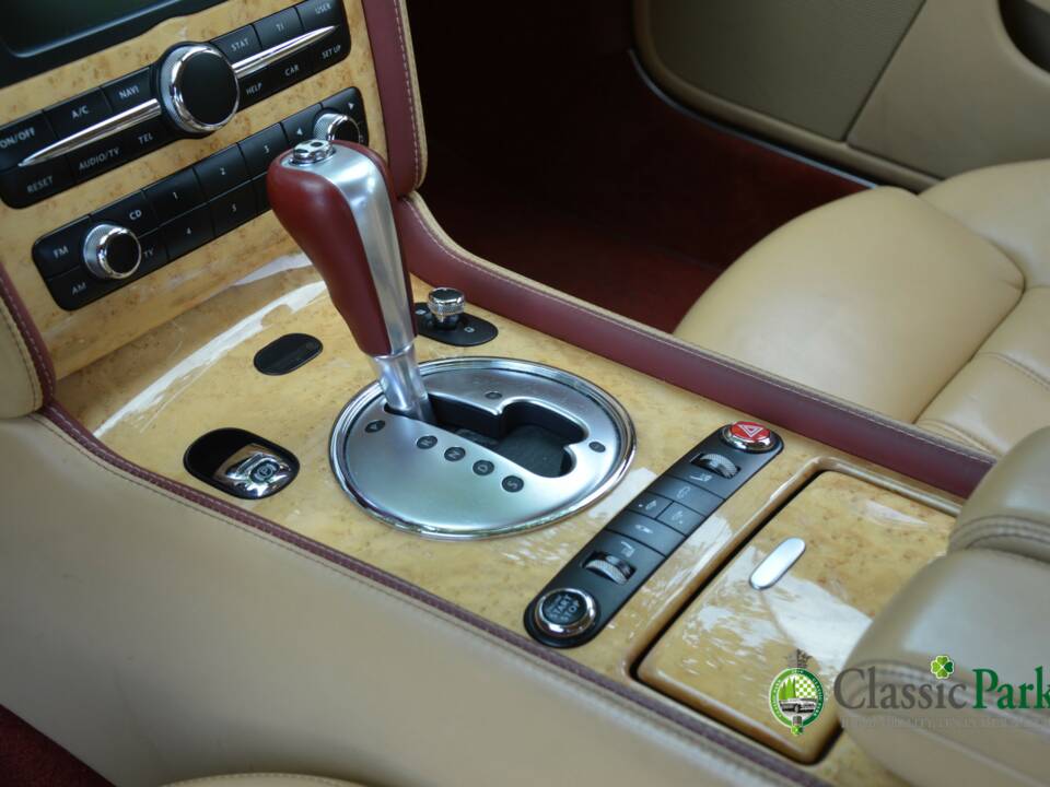 Bild 39/50 von Bentley Continental GT (2008)