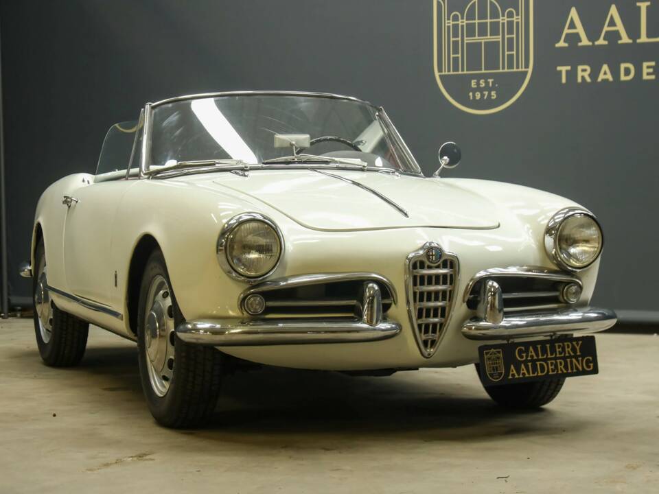 Bild 33/50 von Alfa Romeo Giulietta Spider (1957)