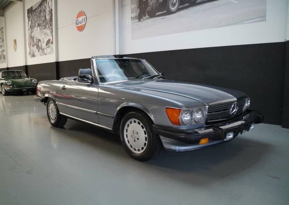 Bild 1/50 von Mercedes-Benz 560 SL (1989)