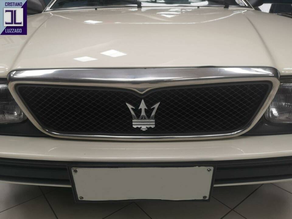 Image 15/90 of Maserati 222 (1989)