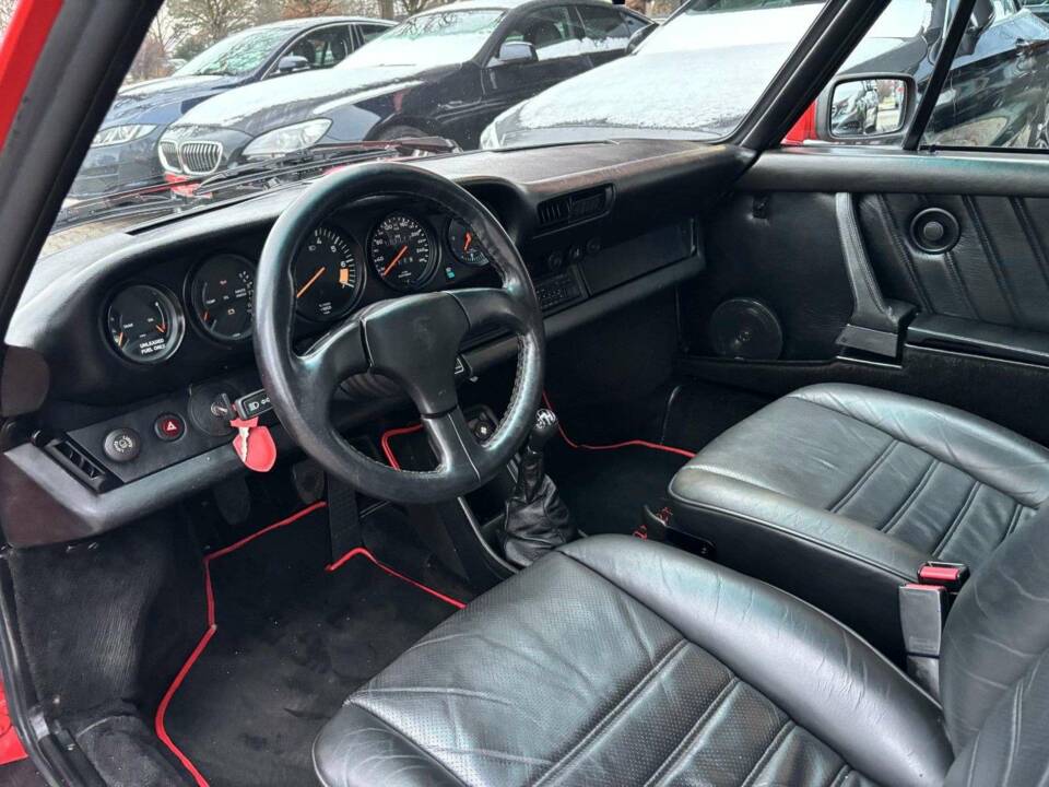 Image 11/20 de Porsche 911 Carrera 3.2 (1985)