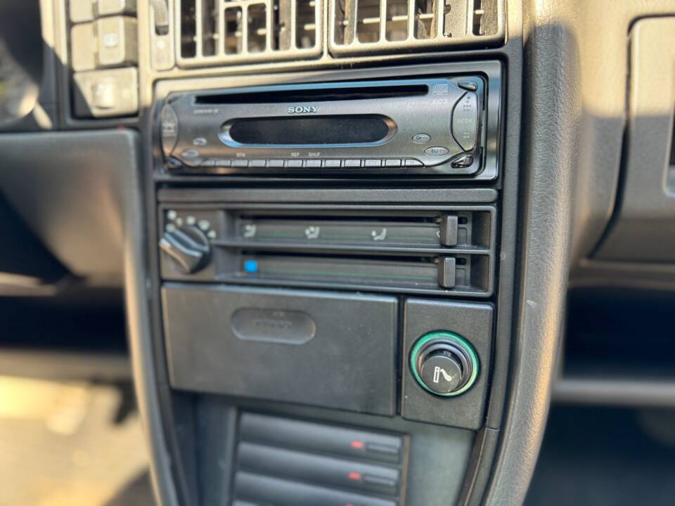 Afbeelding 25/46 van Volkswagen Corrado G60 1.8 (1992)