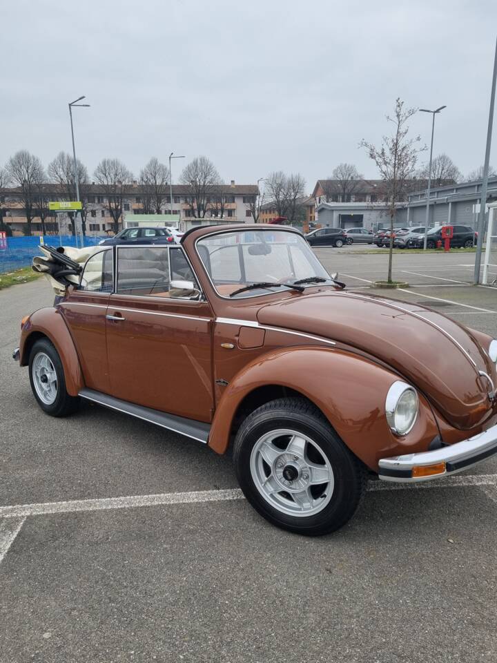 Image 6/13 of Volkswagen Beetle 1303 (1975)