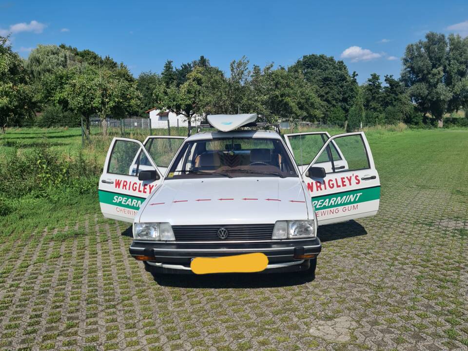 Image 2/10 of Volkswagen Passat  1.3 (1982)