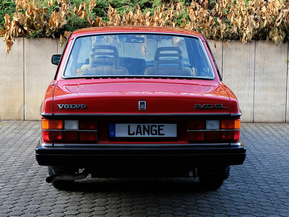 Image 16/75 de Volvo 240 (1986)