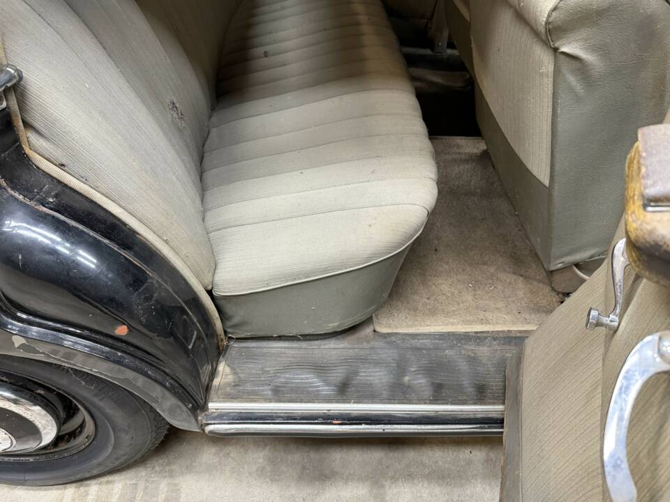 Image 48/50 of Mercedes-Benz 220 S (1955)