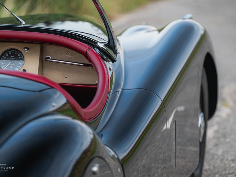 Immagine 7/21 di Jaguar XK 120 OTS (1951)