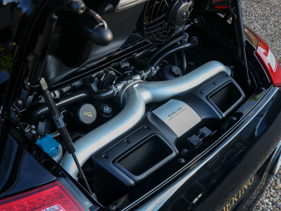 Bild 20/50 von Porsche 911 Turbo (2010)