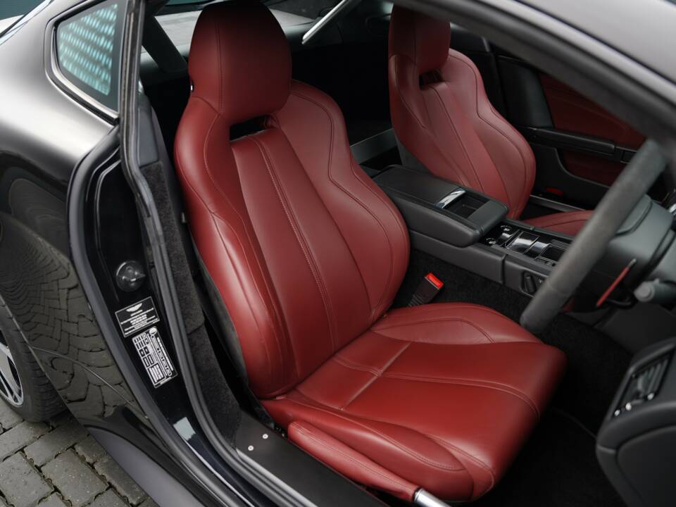 Afbeelding 13/50 van Aston Martin V12 Vantage S (2018)