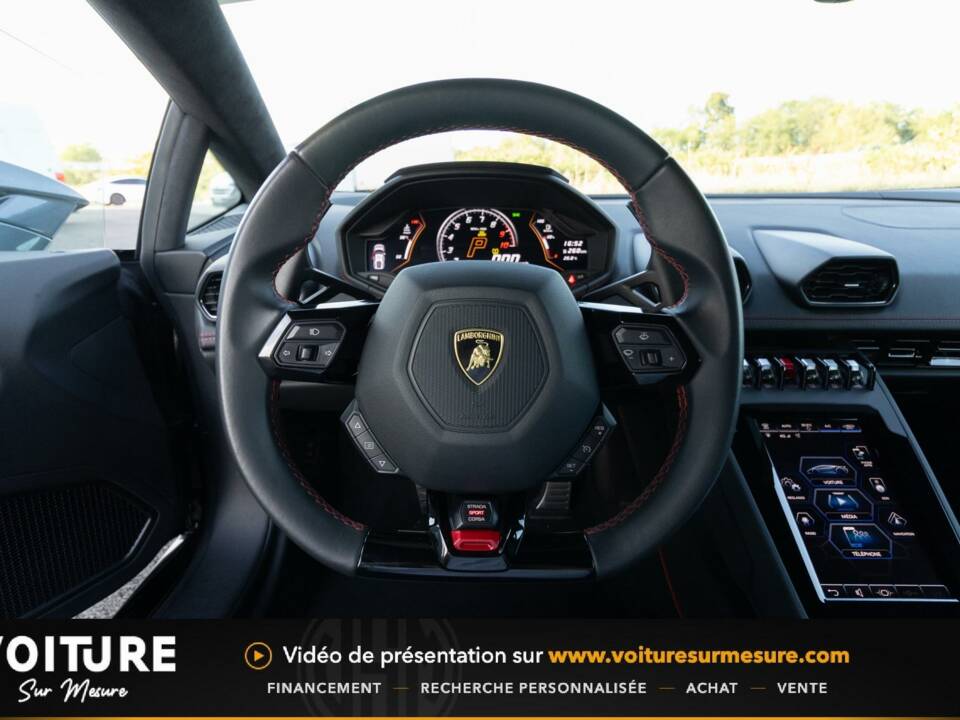 Image 9/32 of Lamborghini Huracán EVO (2020)