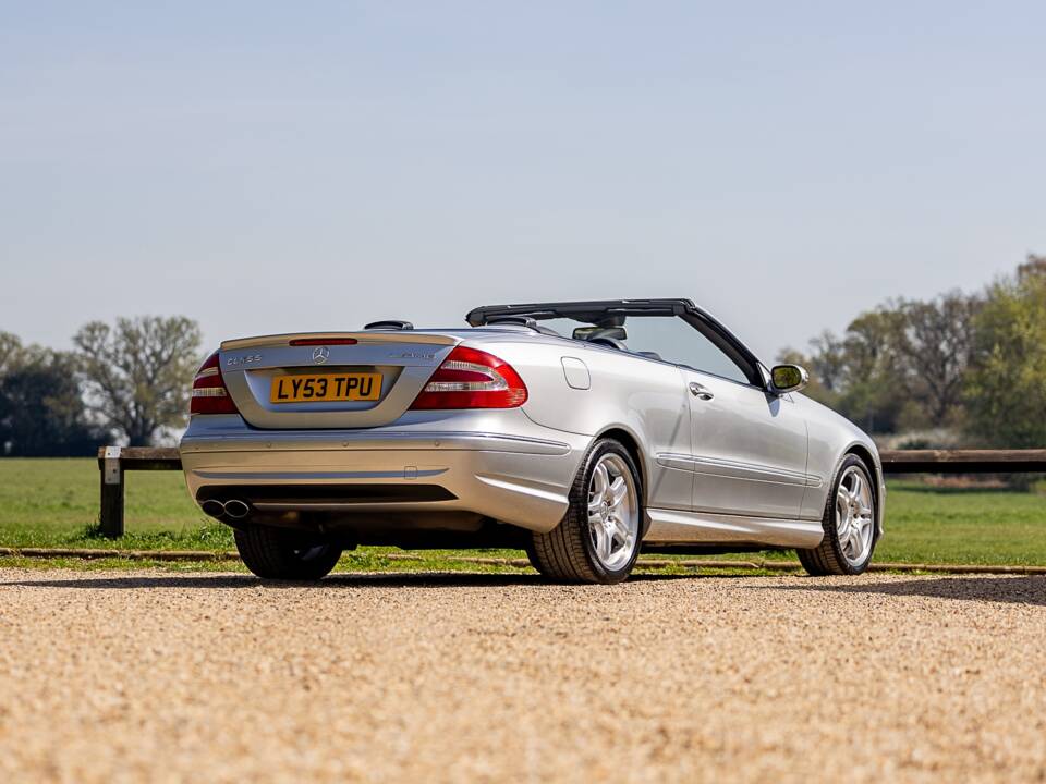 Image 50/50 of Mercedes-Benz CLK 55 AMG (2003)