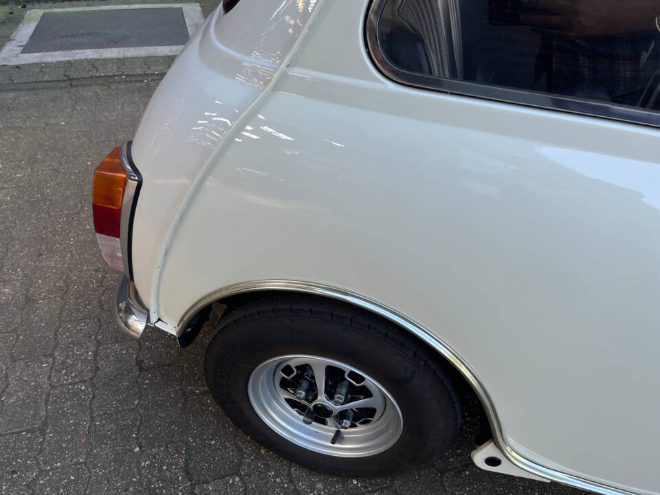 Bild 77/90 von Innocenti Mini 1001 Export (1975)