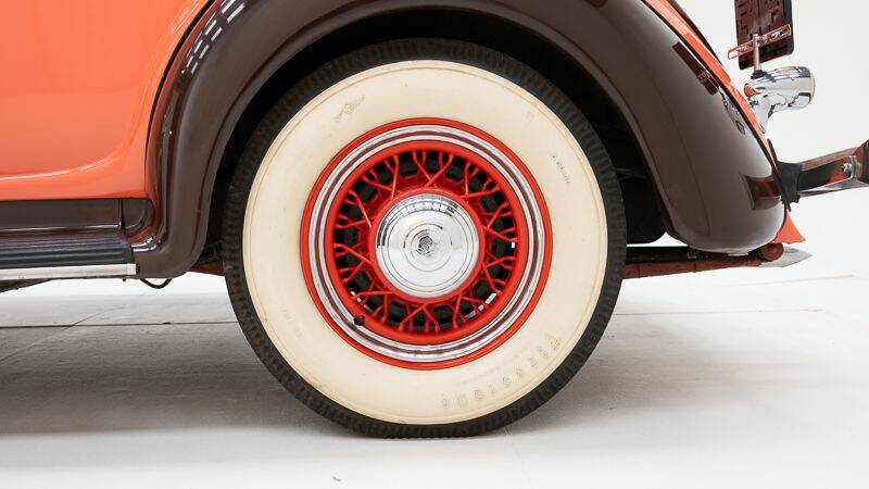 Image 4/15 of Auburn 852 Phaeton (1936)