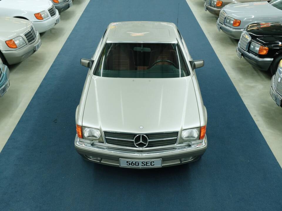 Bild 6/50 von Mercedes-Benz 560 SEC (1986)