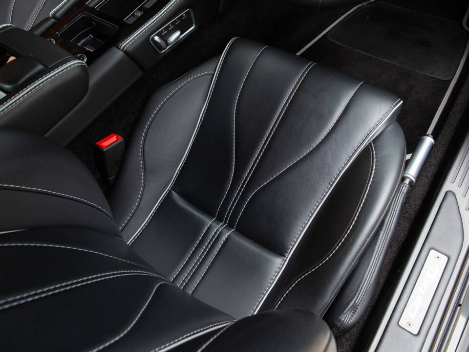 Image 66/94 of Aston Martin DB 9 (2014)