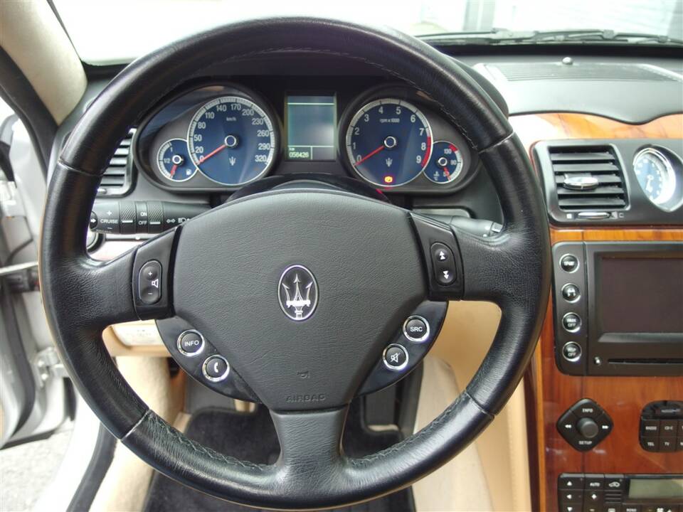 Bild 49/95 von Maserati Quattroporte 4.2 (2007)