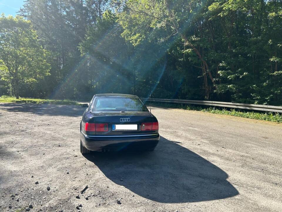 Bild 5/25 von Audi A8 4.2 quattro (2001)