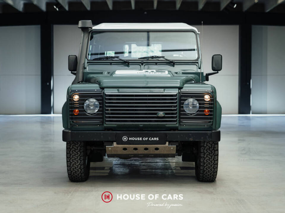 Immagine 3/50 di Land Rover Defender 110 (2013)