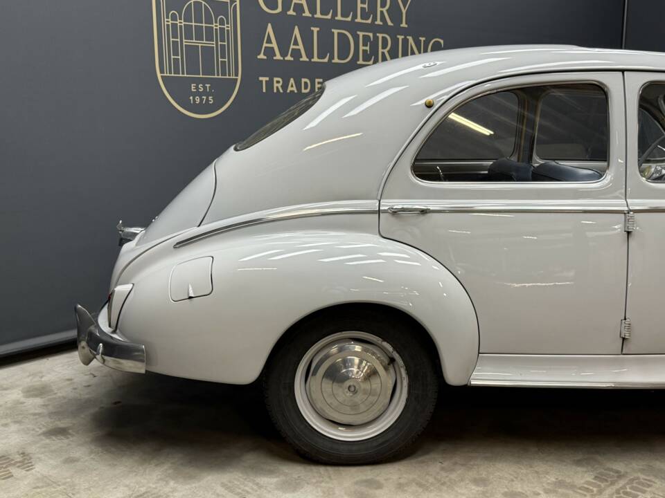 Bild 41/50 von Peugeot 203 C (1960)
