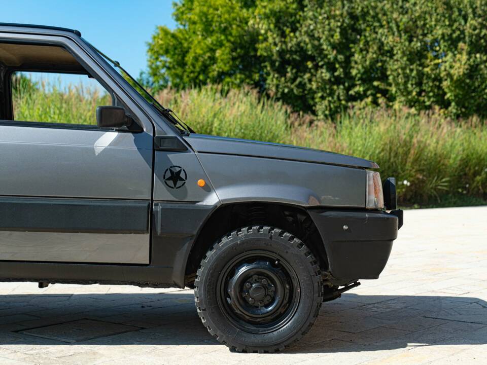 Bild 20/50 von FIAT Panda 4x4 1,0 (1987)