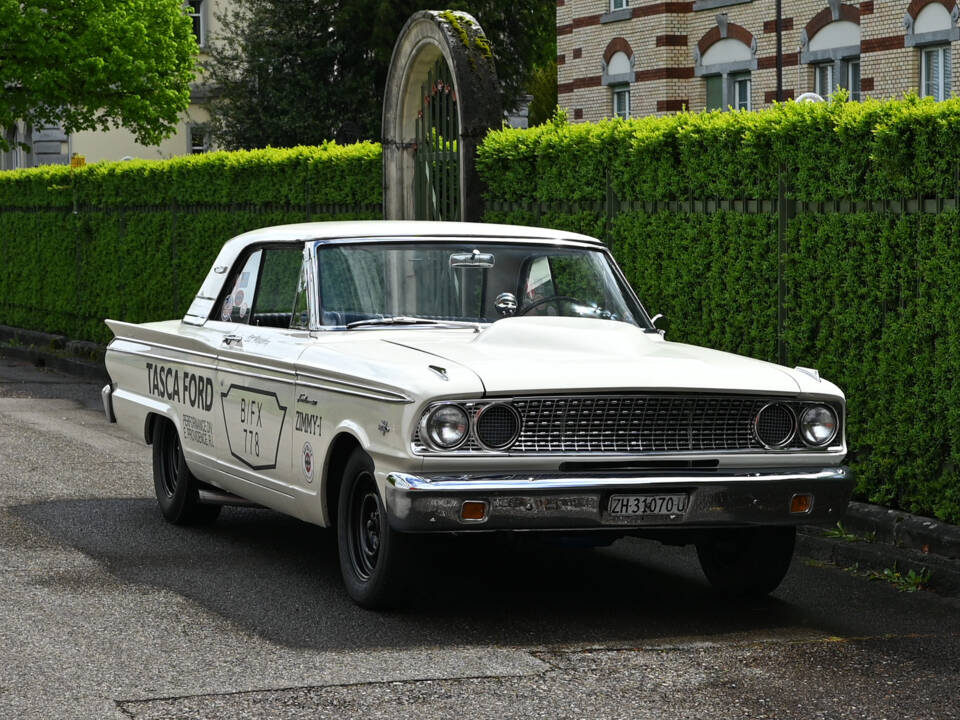 Image 28/70 of Ford Fairlane 500 (1963)