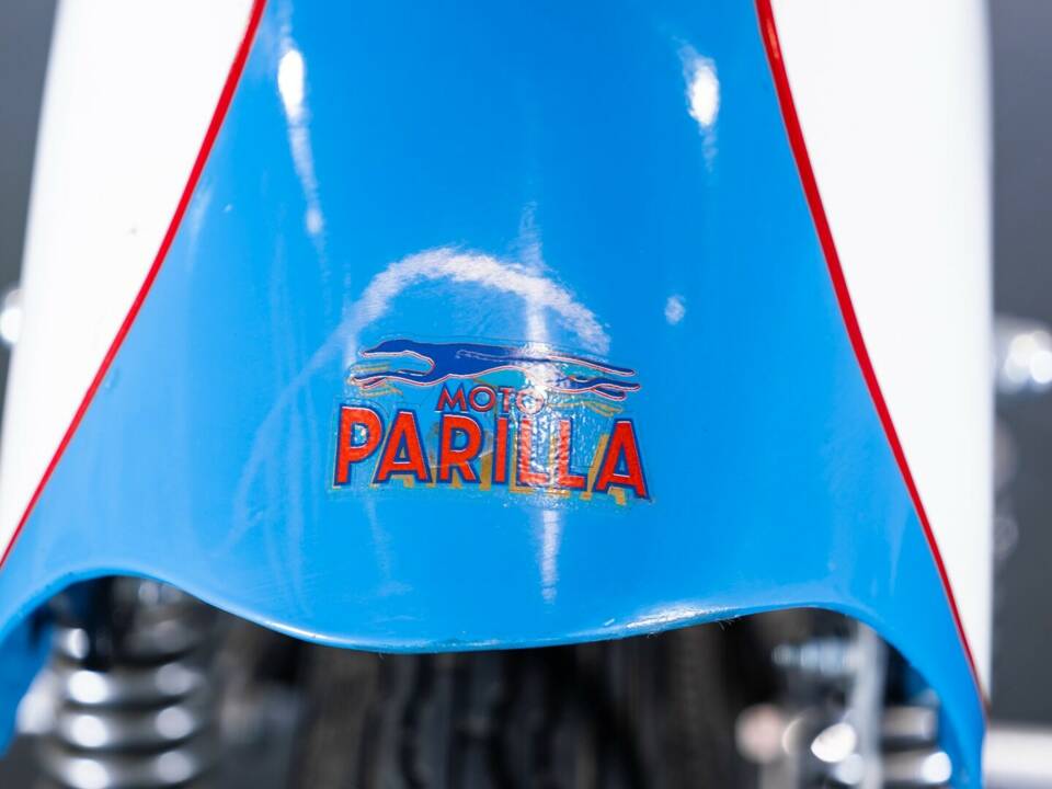 Image 23/43 of Parilla 250 (1951)