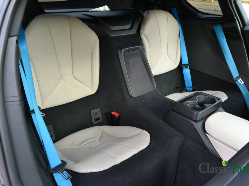 Afbeelding 23/50 van BMW i8 Coupé (2015)