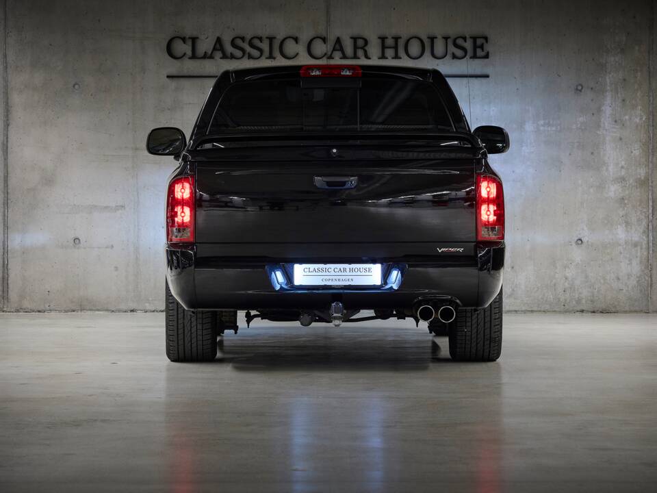 Immagine 8/100 di Dodge Ram SRT 10 (2006)