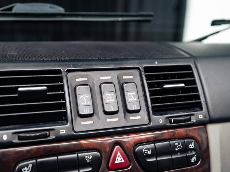 Bild 24/32 von Mercedes-Benz G 400 CDI (lang) (2005)