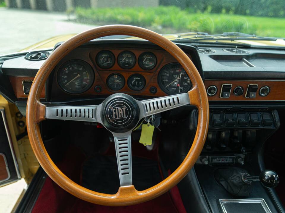 Imagen 34/50 de FIAT Dino 2400 Coupe (1971)