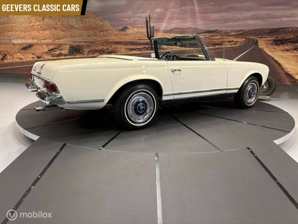 Immagine 44/50 di Mercedes-Benz 230 SL (1965)