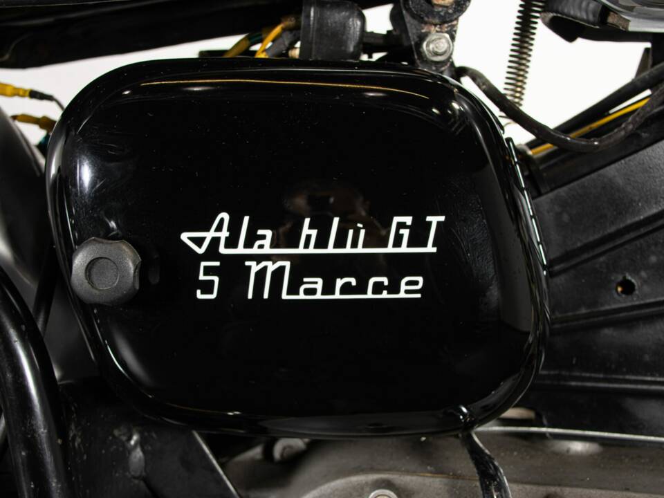 Immagine 40/50 di Cagiva DUMMY (1970)