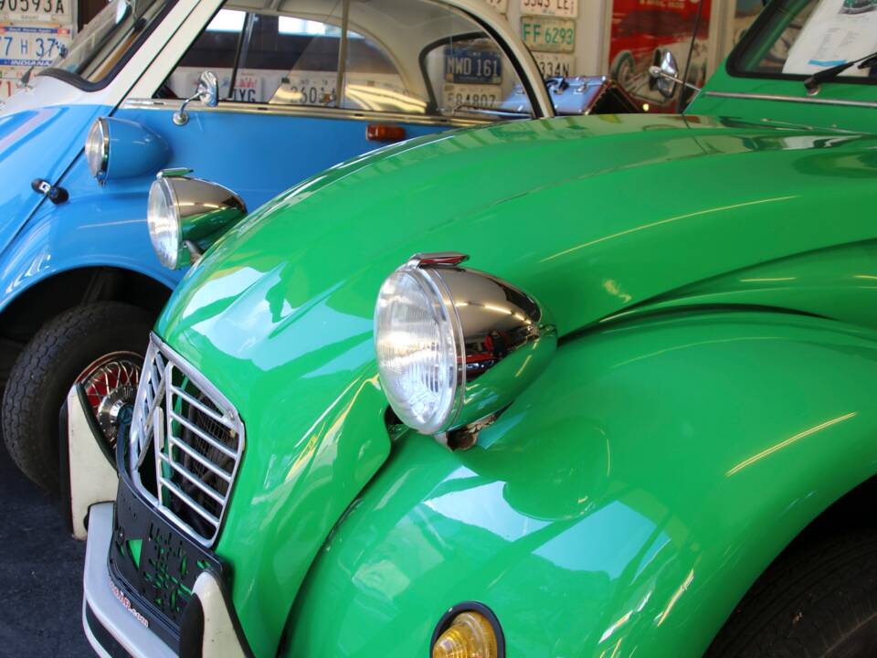 Image 7/35 de Citroën 2 CV 6 (1987)