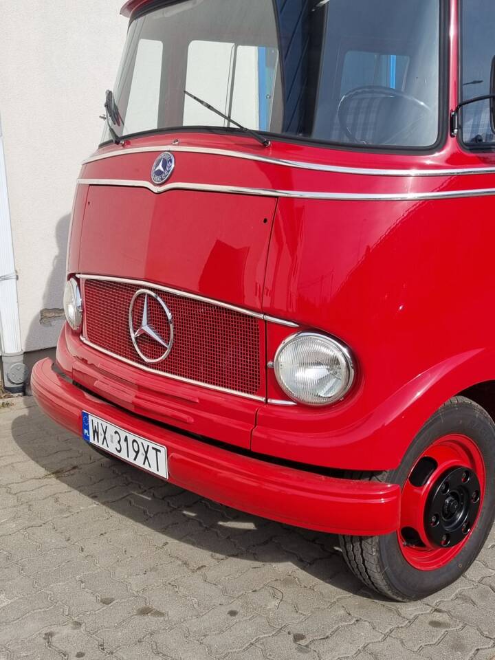 Afbeelding 20/55 van Mercedes-Benz L 319 D (1967)