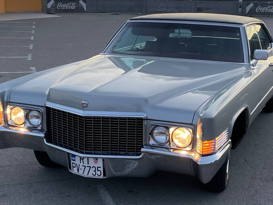 Image 5/51 de Cadillac Sedan DeVille (1970)