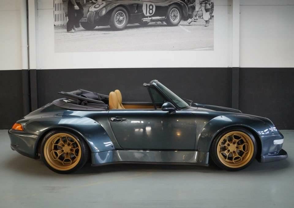 Image 28/50 of Porsche 911 Carrera RWB (1995)