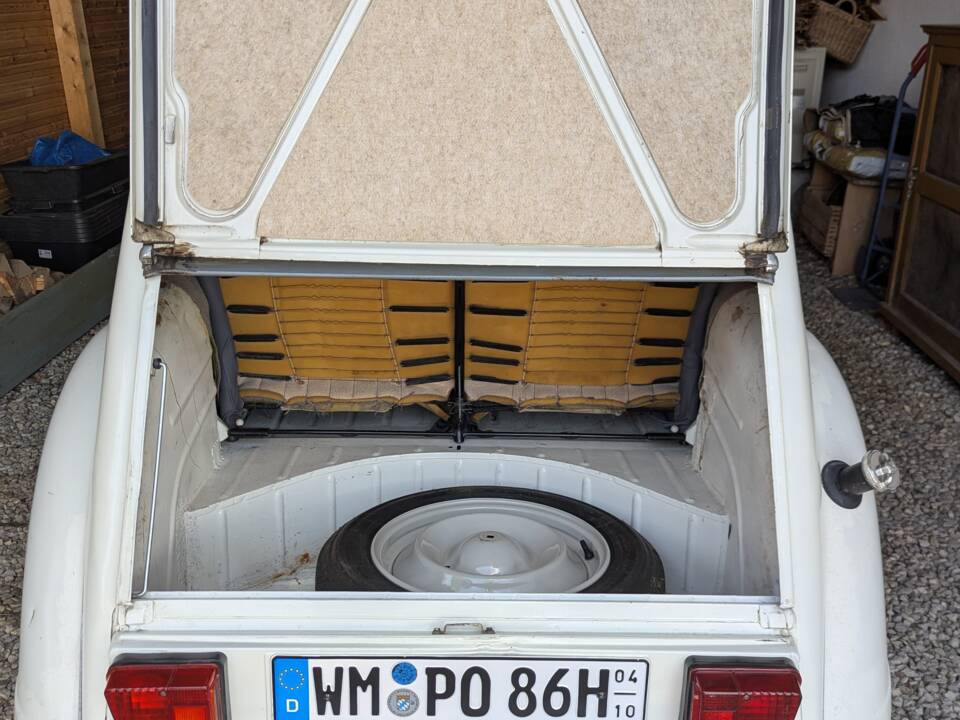 Image 2/28 de Citroën 2 CV 6 Club (1986)