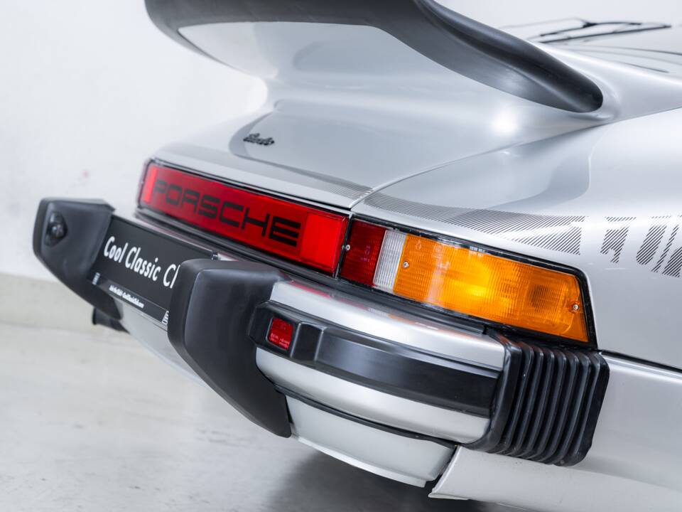 Afbeelding 17/44 van Porsche 911 Turbo 3.0 (1975)
