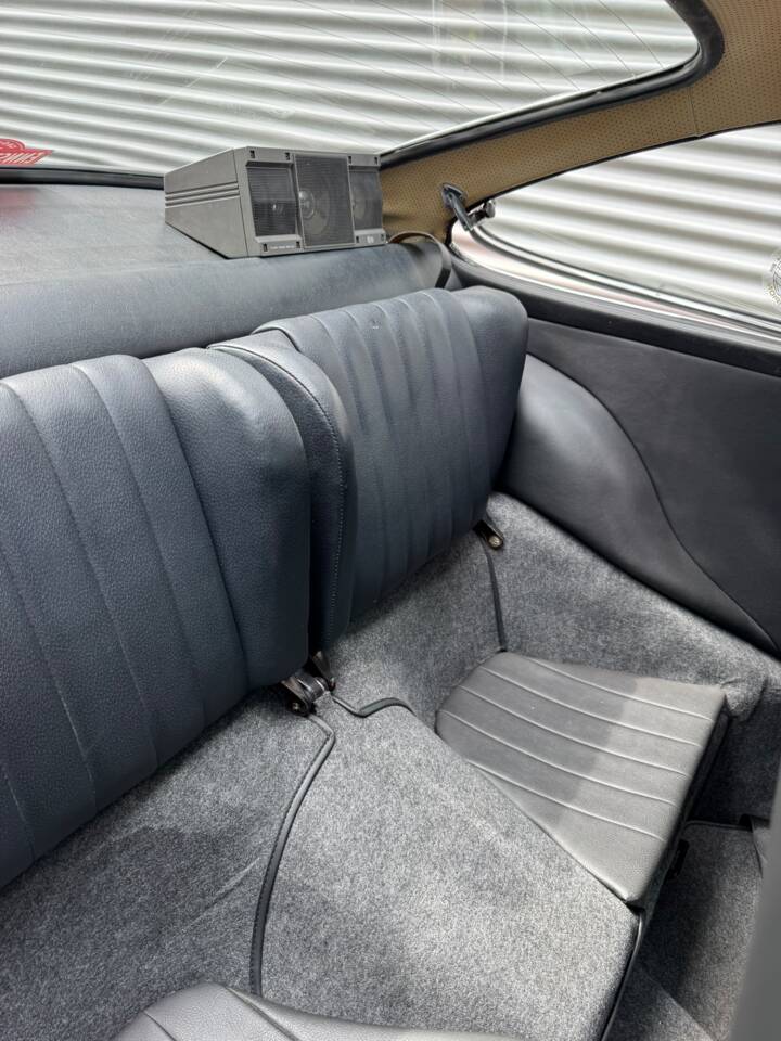 Image 49/60 de Porsche 911 2.4 T (1971)