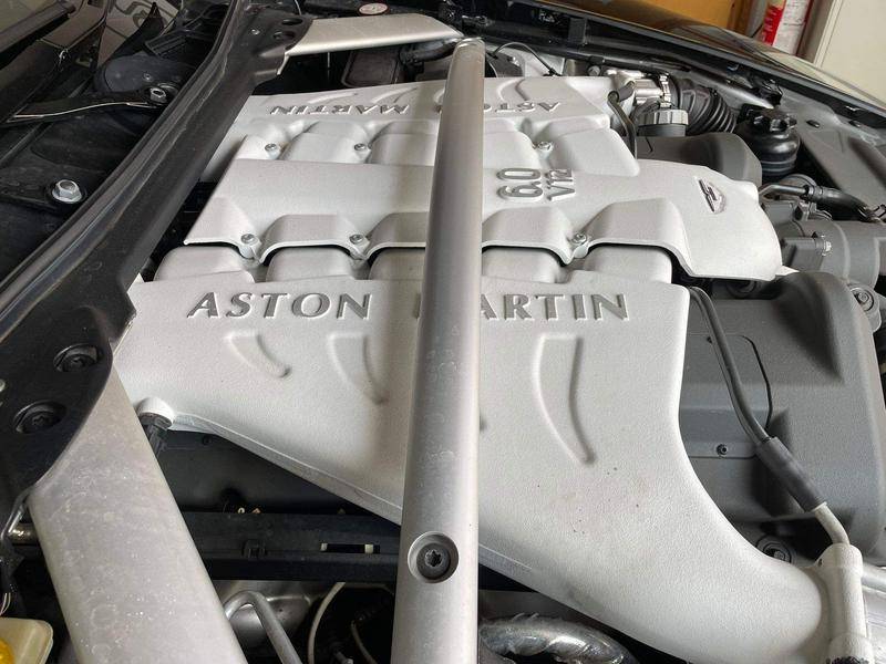 Image 19/44 of Aston Martin DBS Volante (2012)