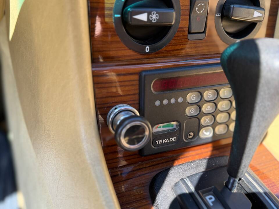 Image 30/38 de Mercedes-Benz 280 SL (1982)