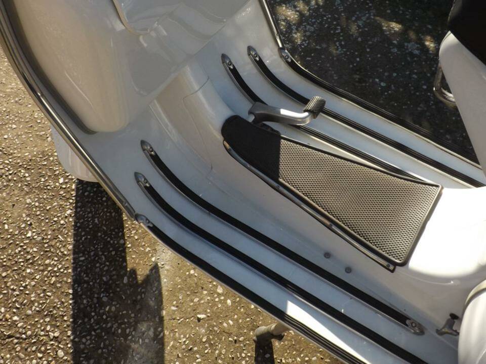 Bild 8/40 von Piaggio Vespa 160 GS (1964)