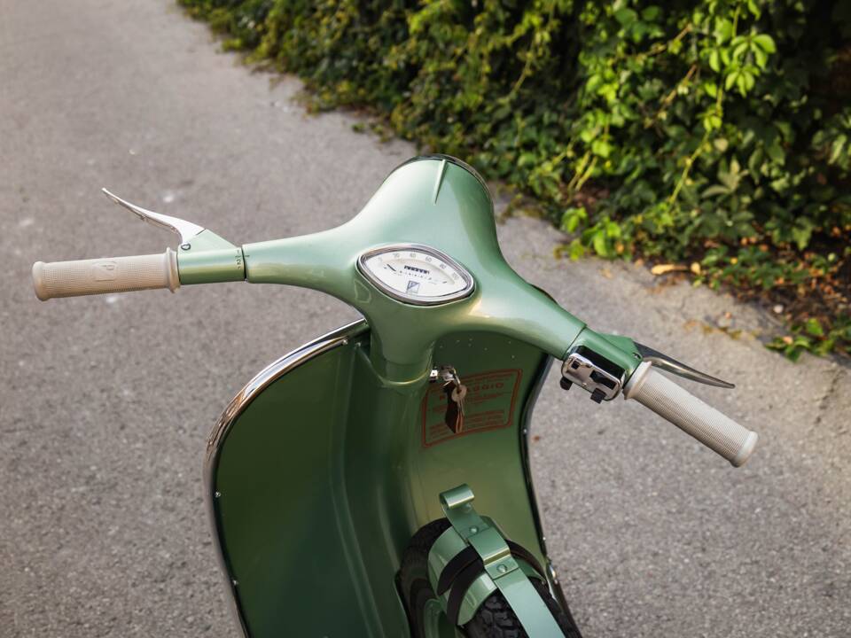 Immagine 16/32 di Piaggio Vespa 150 (1961)