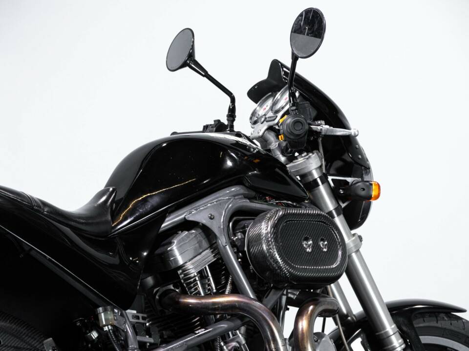 Image 32/50 of Buell S1 White Lightning (1996)