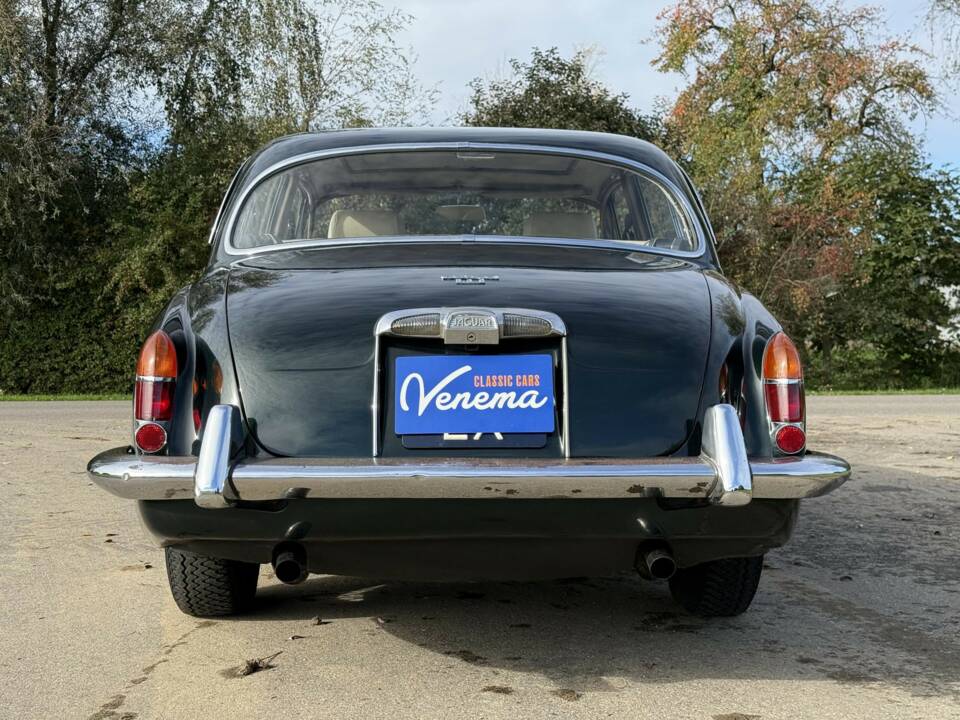 Bild 6/22 von Jaguar S-Type 3.8 (1968)