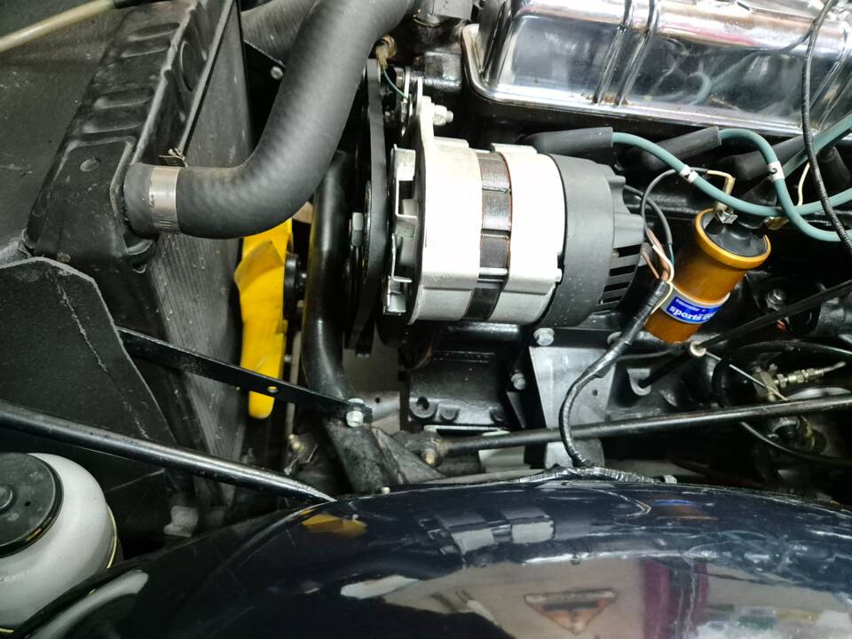 Image 66/100 of Triumph TR 6 PI (1971)