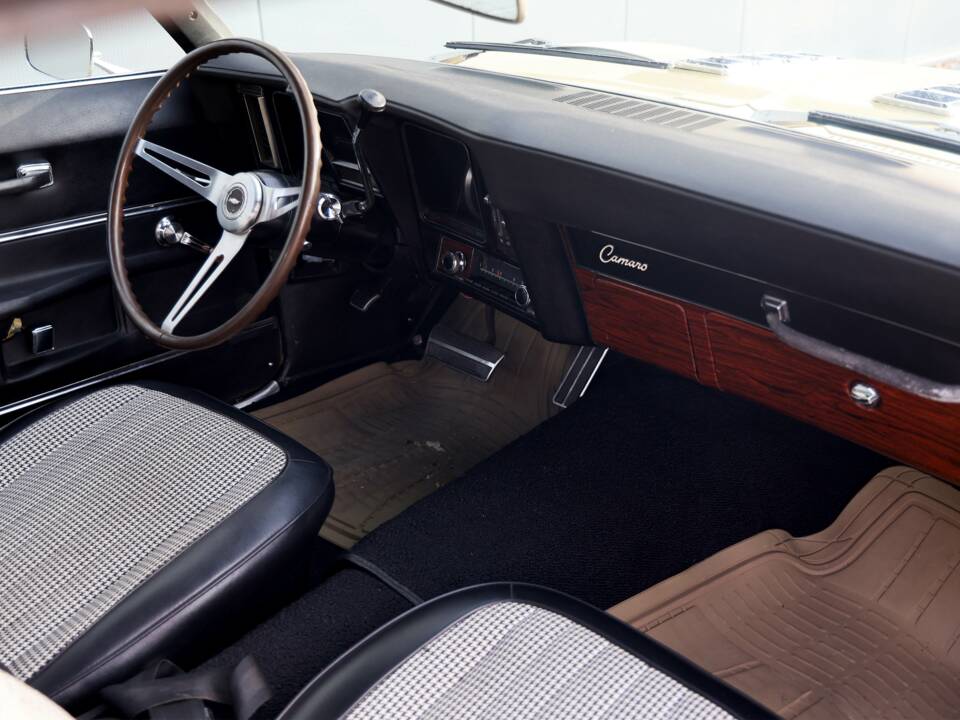 Bild 43/52 von Chevrolet Camaro (1969)