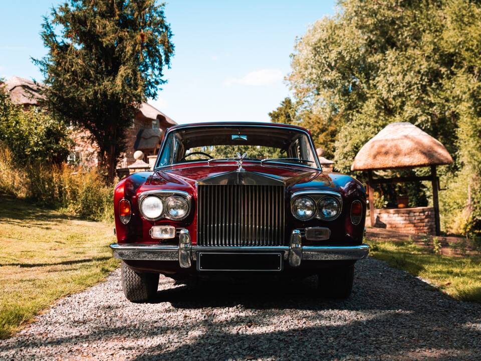 Immagine 5/50 di Rolls-Royce Silver Shadow I (1970)