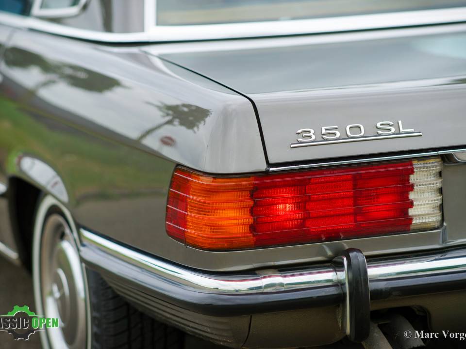 Image 27/48 of Mercedes-Benz 350 SL (1972)